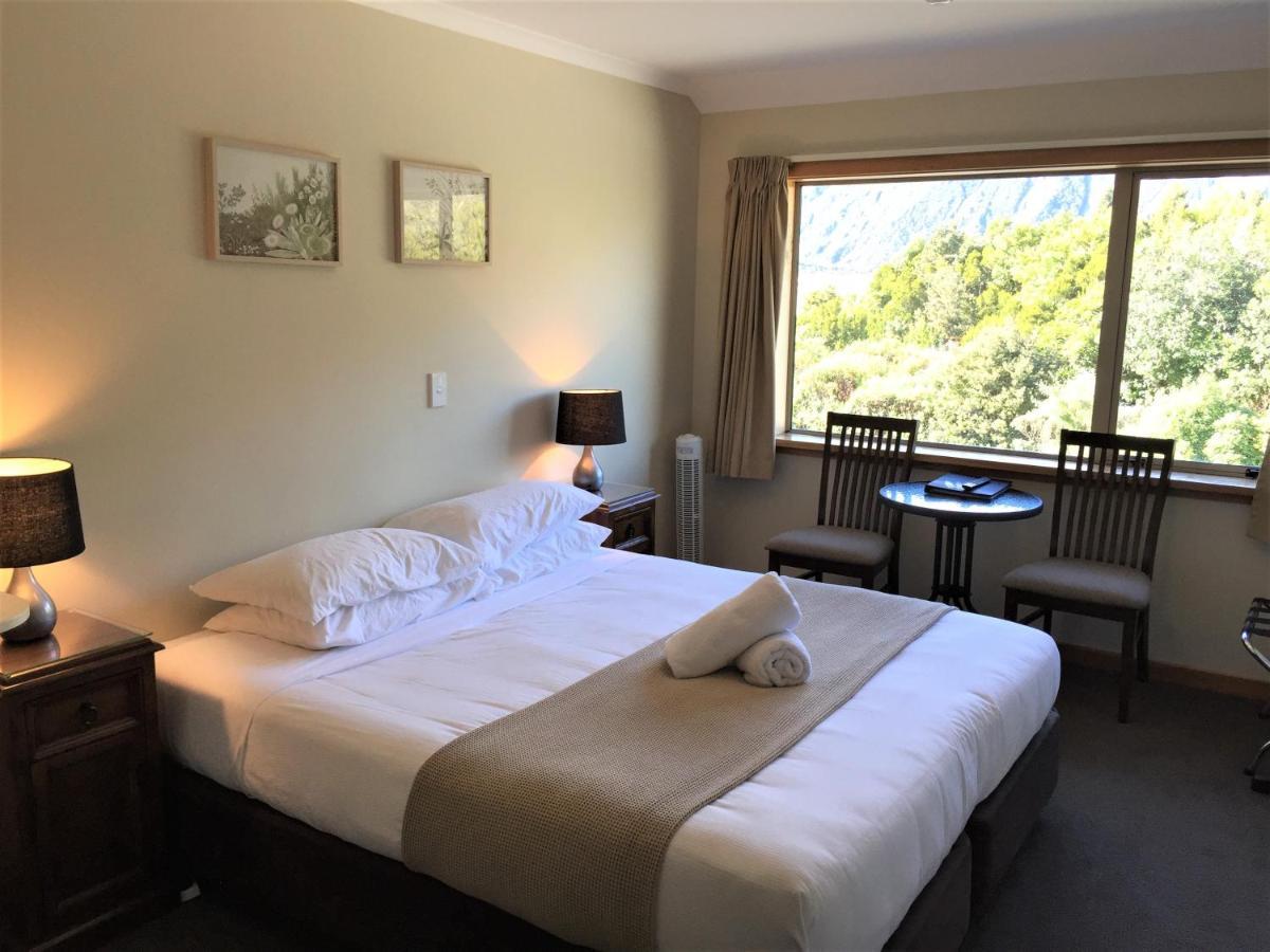 Aoraki Mount Cook Alpine Lodge מראה חיצוני תמונה