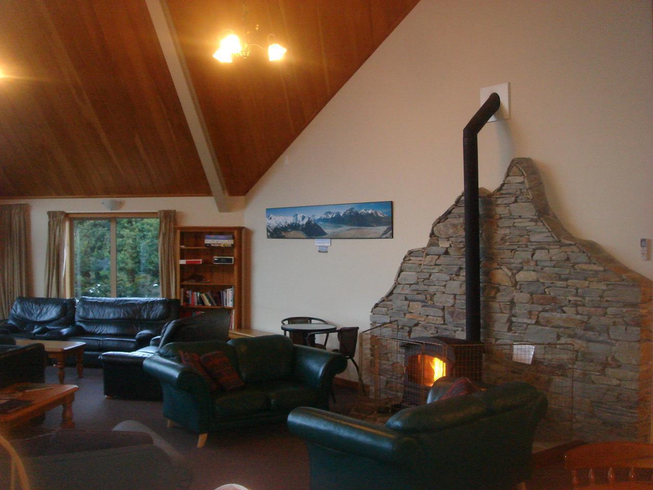 Aoraki Mount Cook Alpine Lodge מראה חיצוני תמונה
