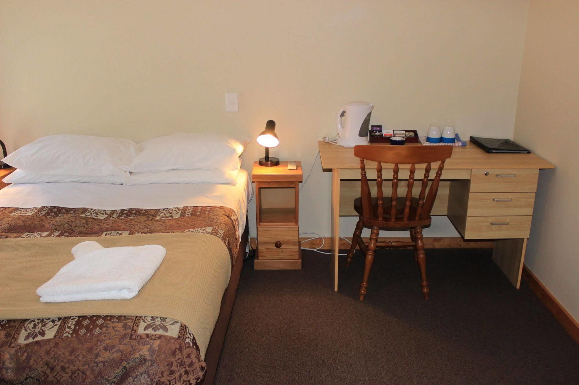 Aoraki Mount Cook Alpine Lodge מראה חיצוני תמונה