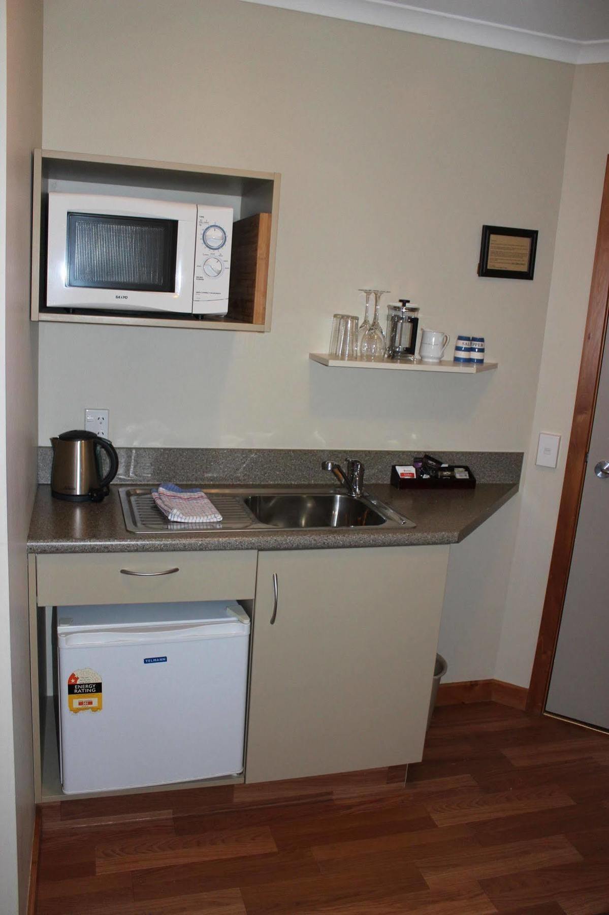 Aoraki Mount Cook Alpine Lodge מראה חיצוני תמונה